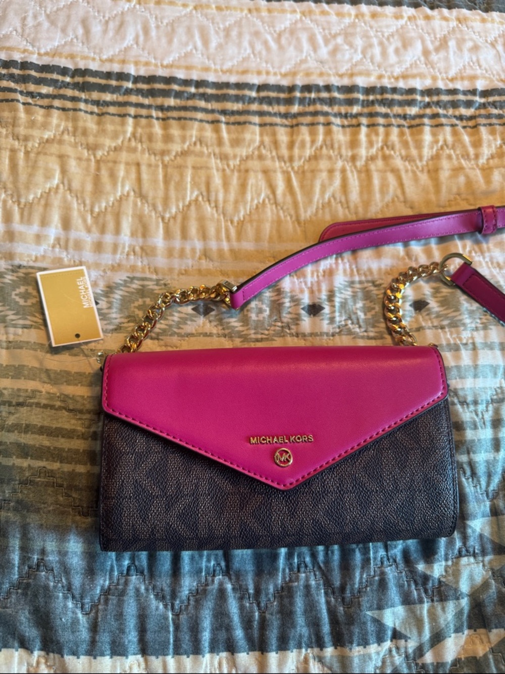 Michael Kors pink jet set envelope crossbody